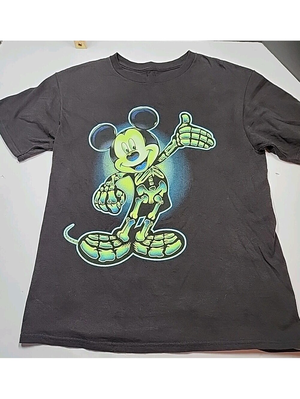 Kids Glow In The Dark Mickey Mouse Short Sleeve Shirt, Size Large, Unisex